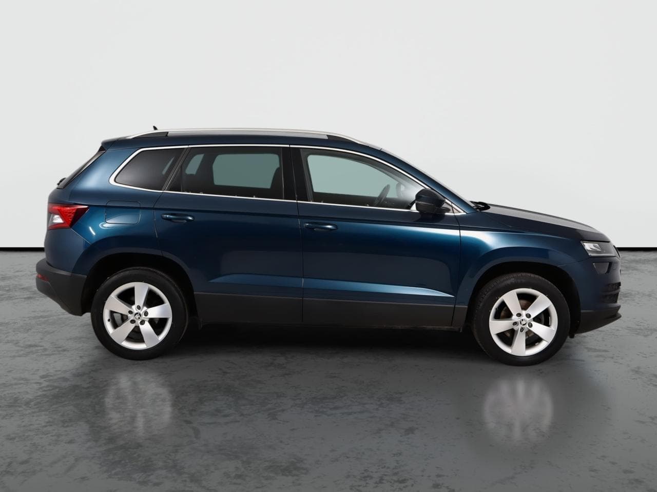 2021 Škoda KAROQ - 8