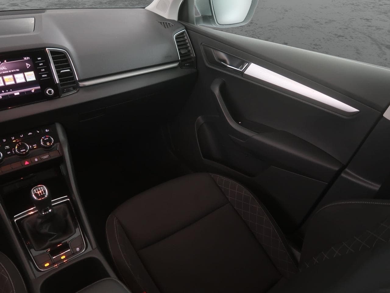 2020 Škoda KAROQ - 11