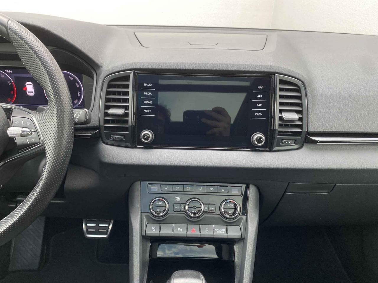 2021 Škoda KAROQ - 25