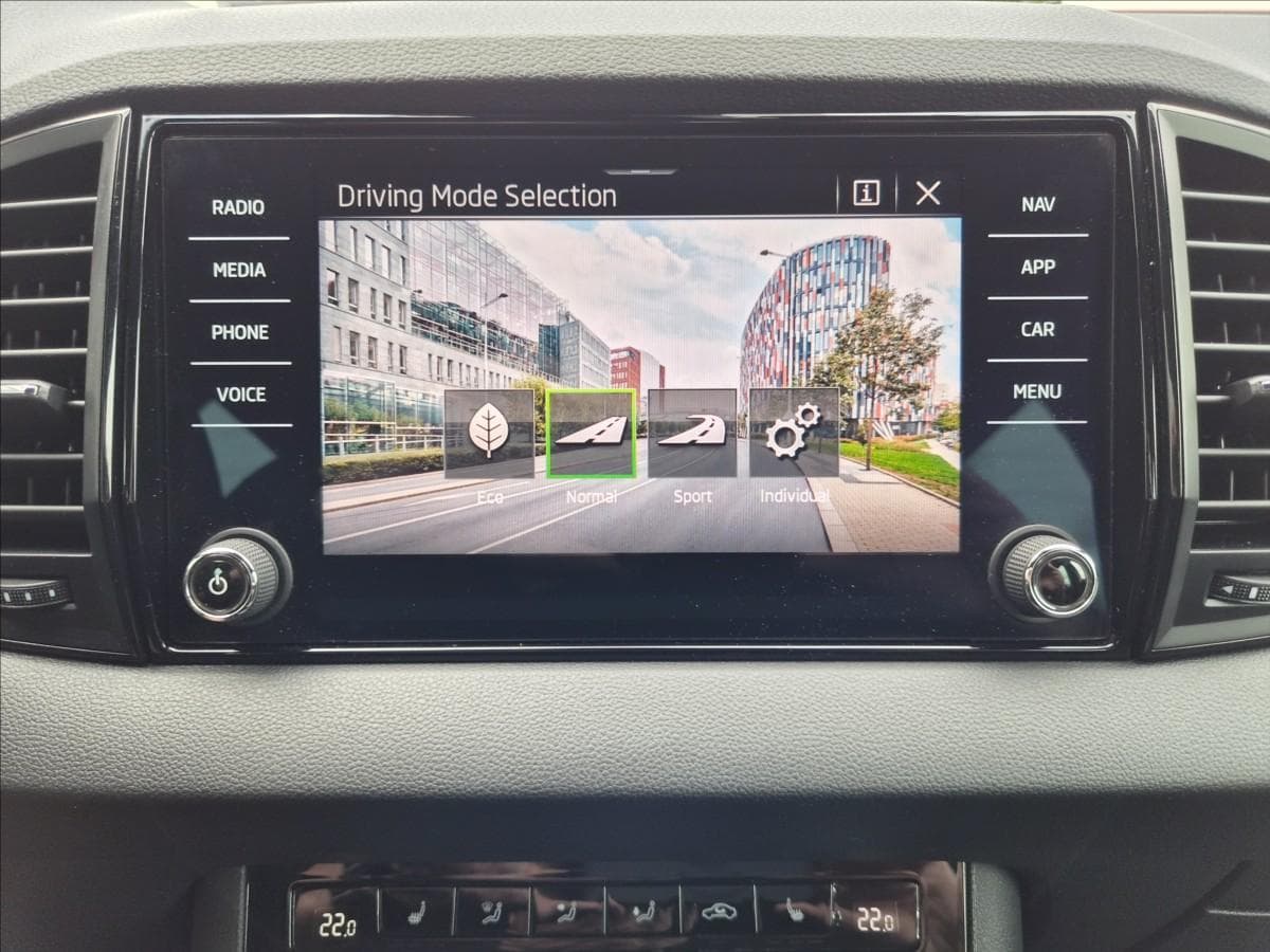 2022 Škoda KAROQ - 16