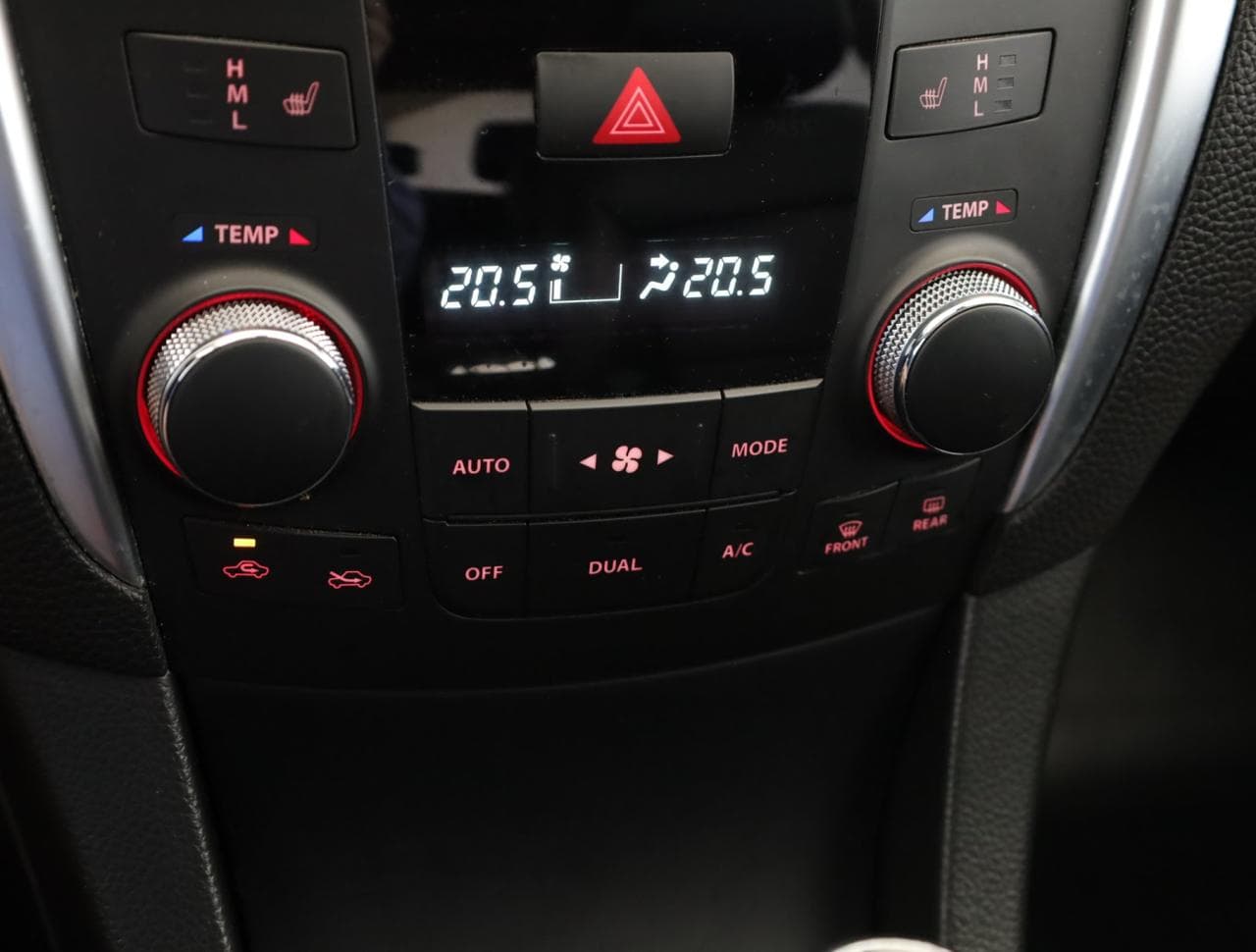 2014 Suzuki KIZASHI - 25