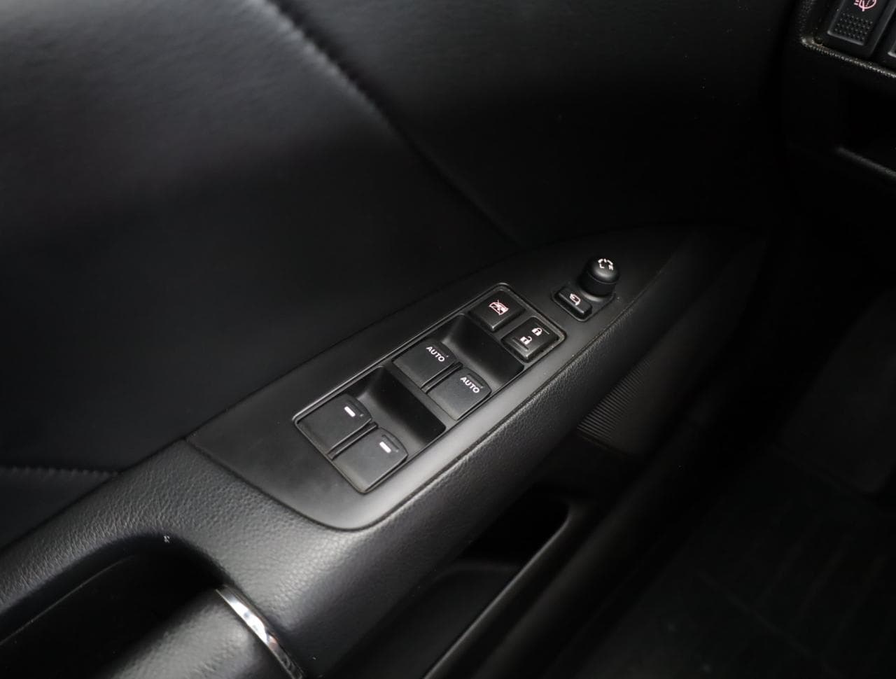 2014 Suzuki KIZASHI - 29