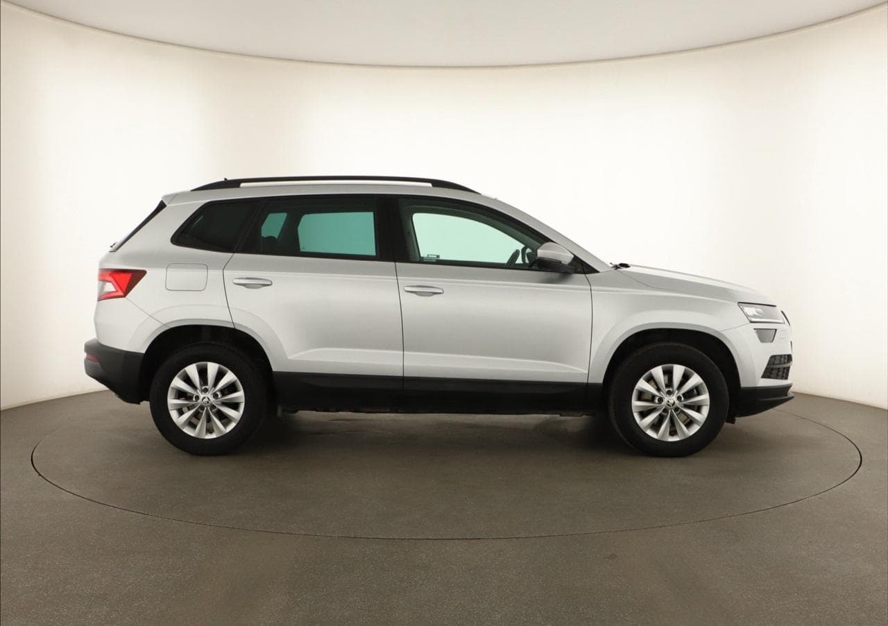 2021 Škoda KAROQ - 8