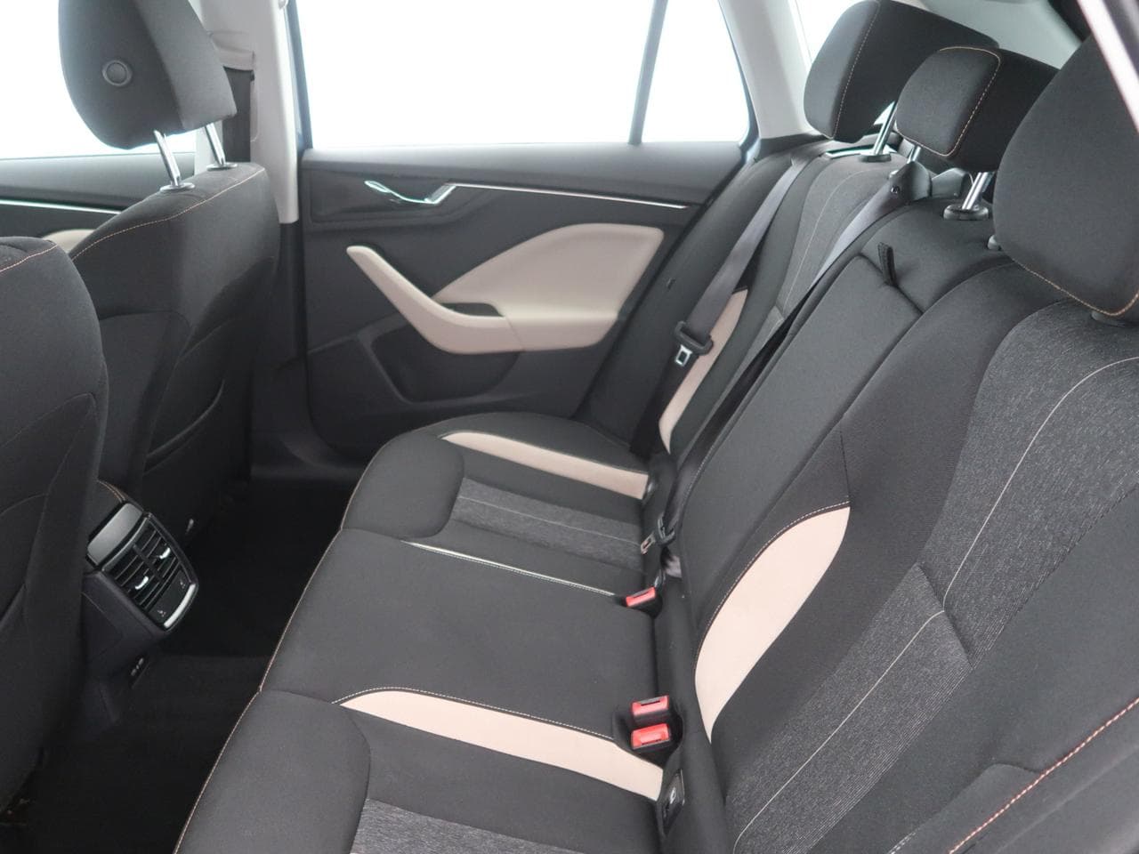 2020 Škoda KAMIQ - 15