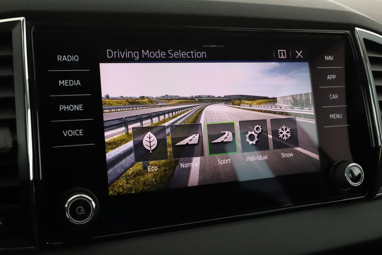 2022 Škoda KAROQ - 17