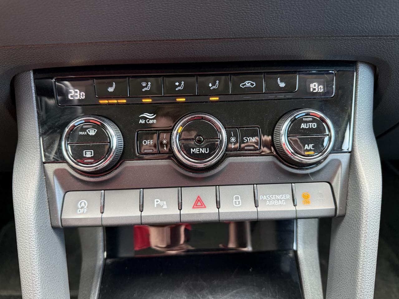 2019 Škoda KAROQ - 19