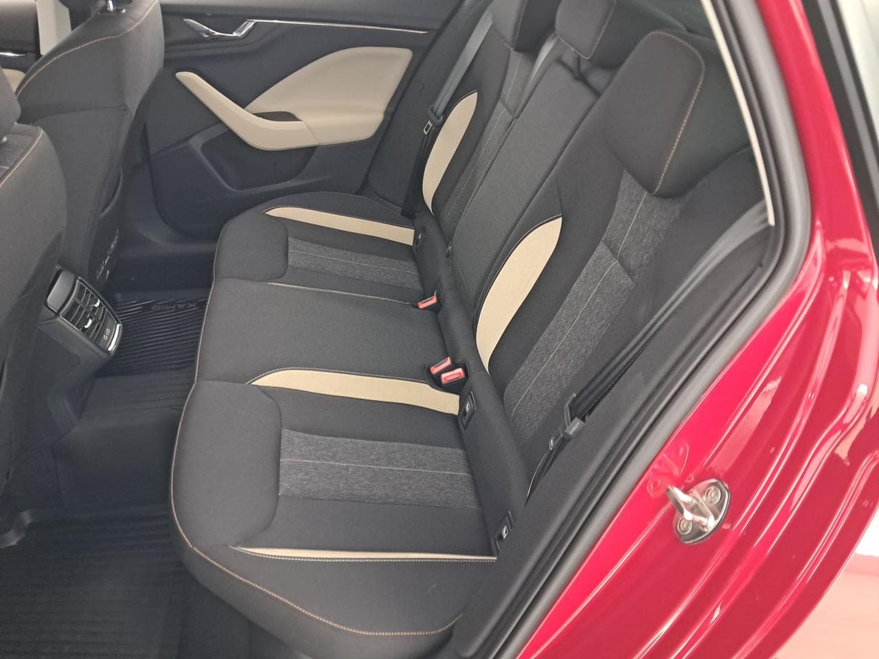2020 Škoda KAMIQ - 15