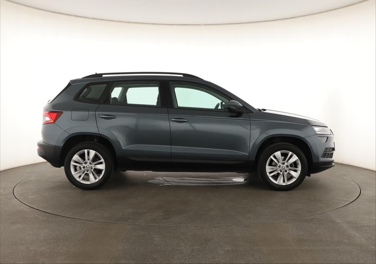 2020 Škoda KAROQ - 8