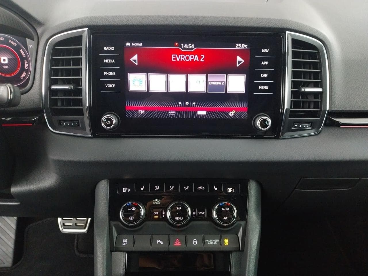 2019 Škoda KAROQ - 18
