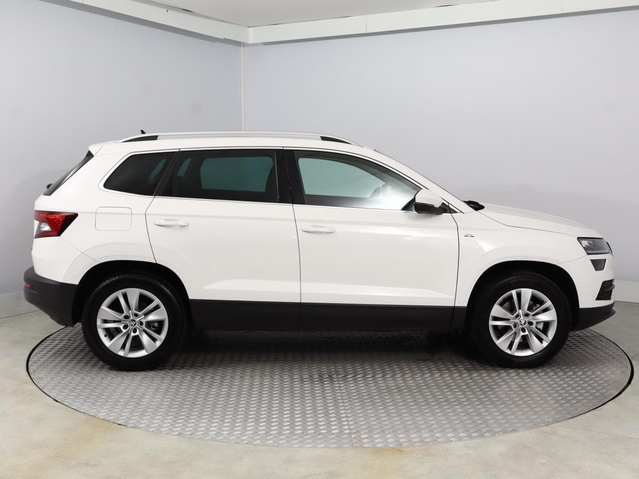 2020 Škoda KAROQ - 8