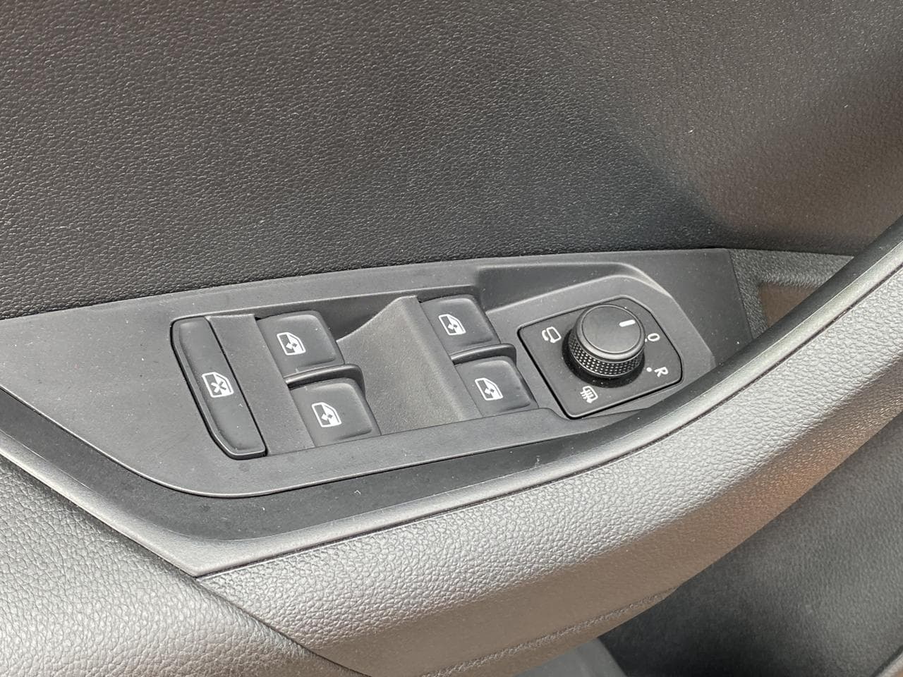 2025 Škoda KAROQ - 12