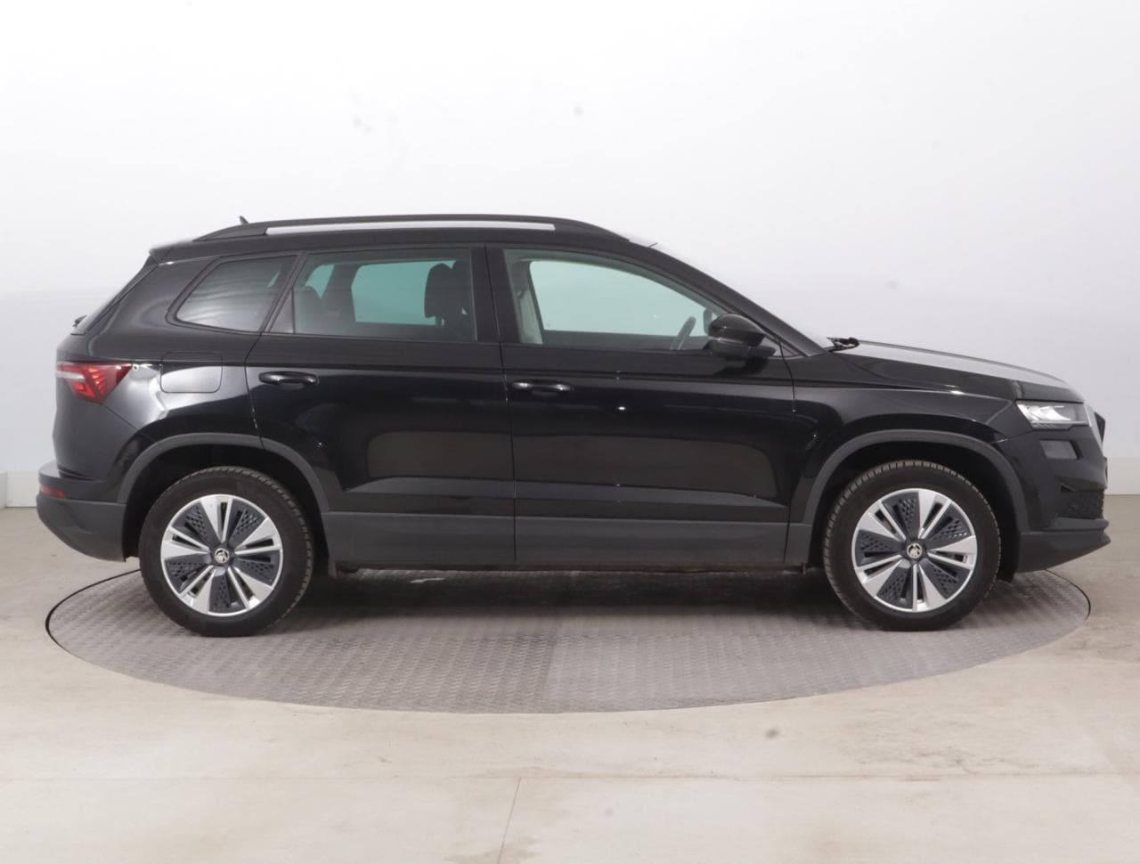 2023 Škoda KAROQ - 8