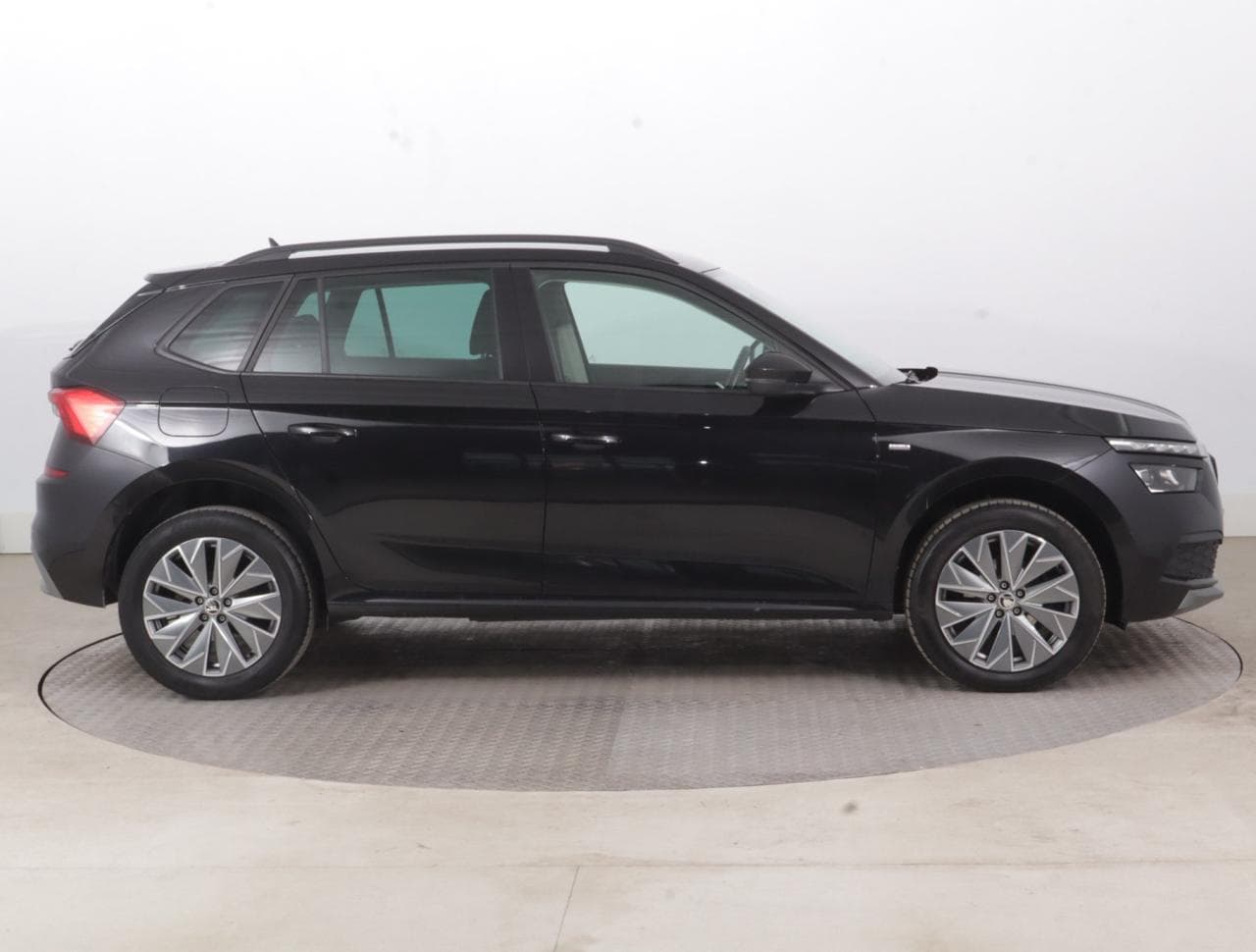 2023 Škoda KAMIQ - 8
