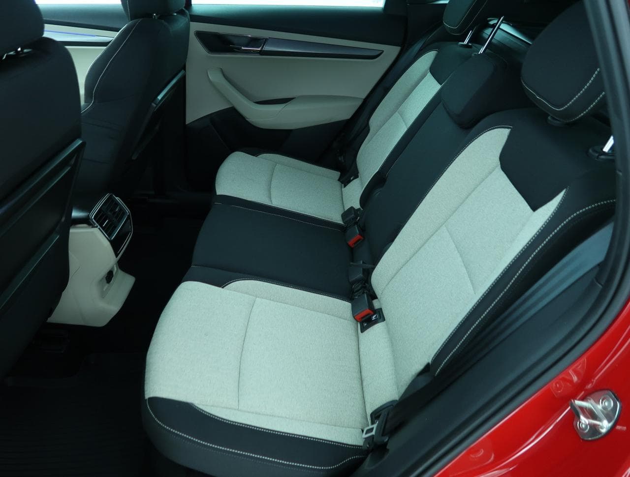 2018 Škoda KAROQ - 15