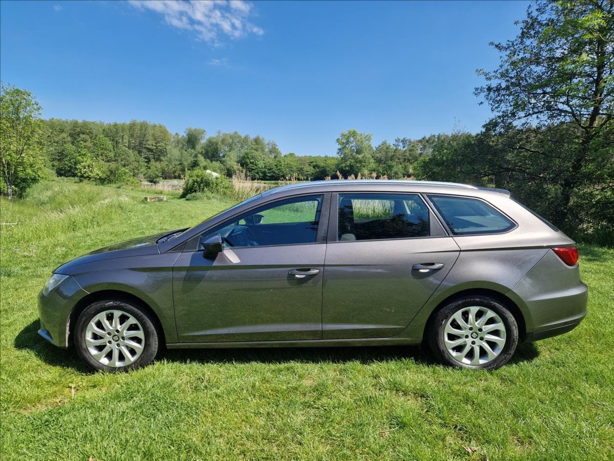 Seat Leon 1,6 TDI Navigace, ServiskaTop! kombi