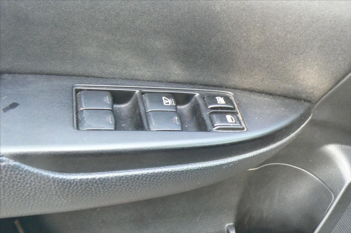 2009 Subaru LEGACY - 9