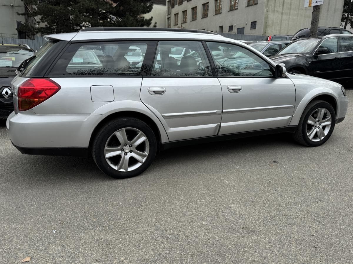 2005 Subaru Legacy - 13