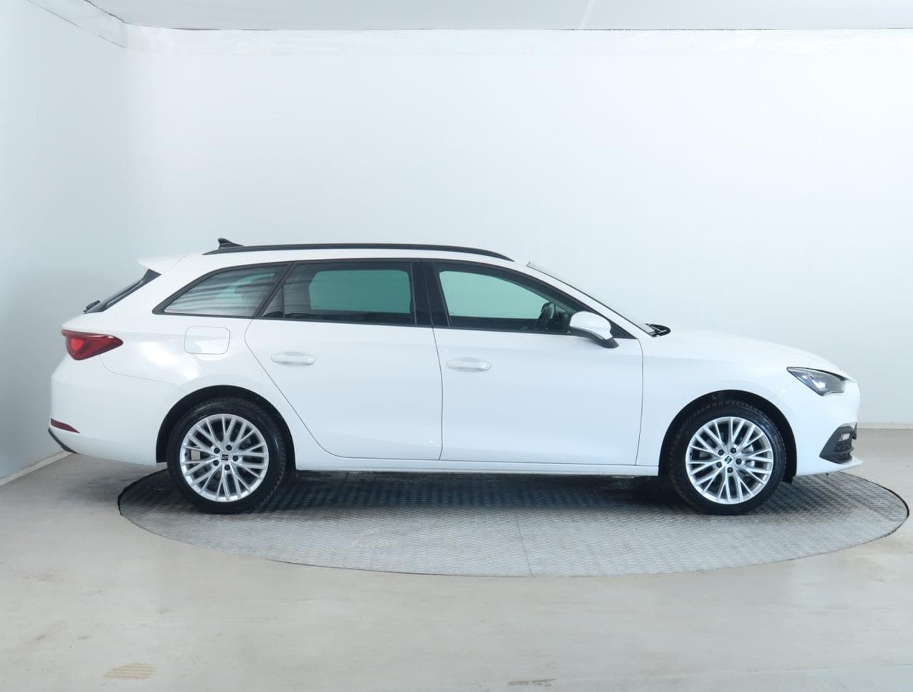 2025 Seat LEON - 8