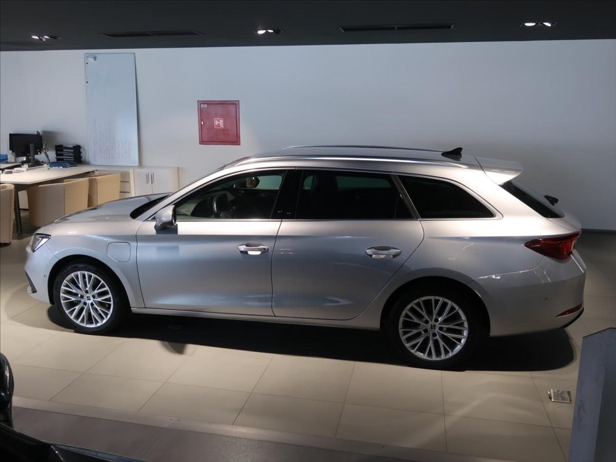 2023 Seat LEON - 3