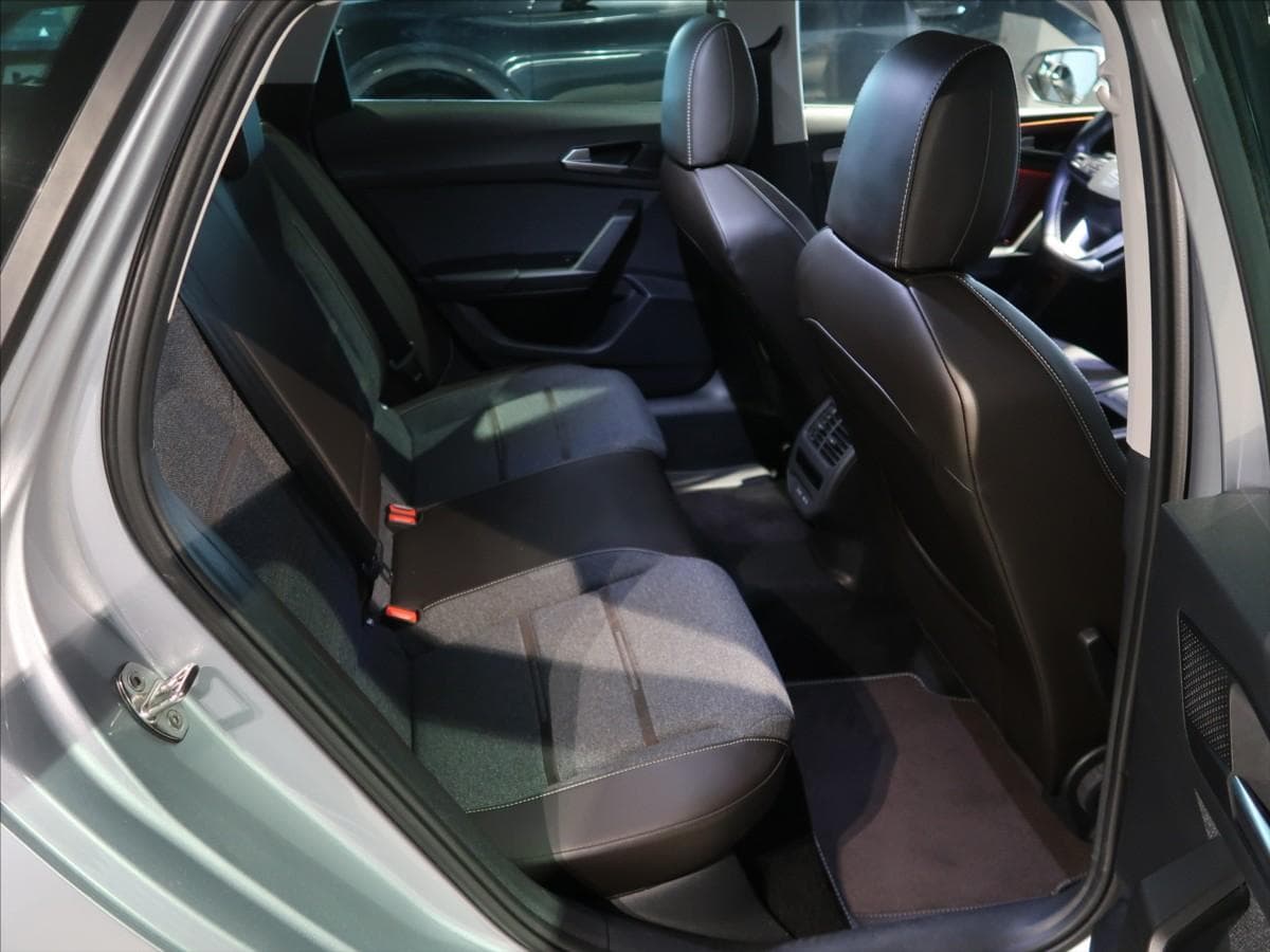 2023 Seat LEON - 13
