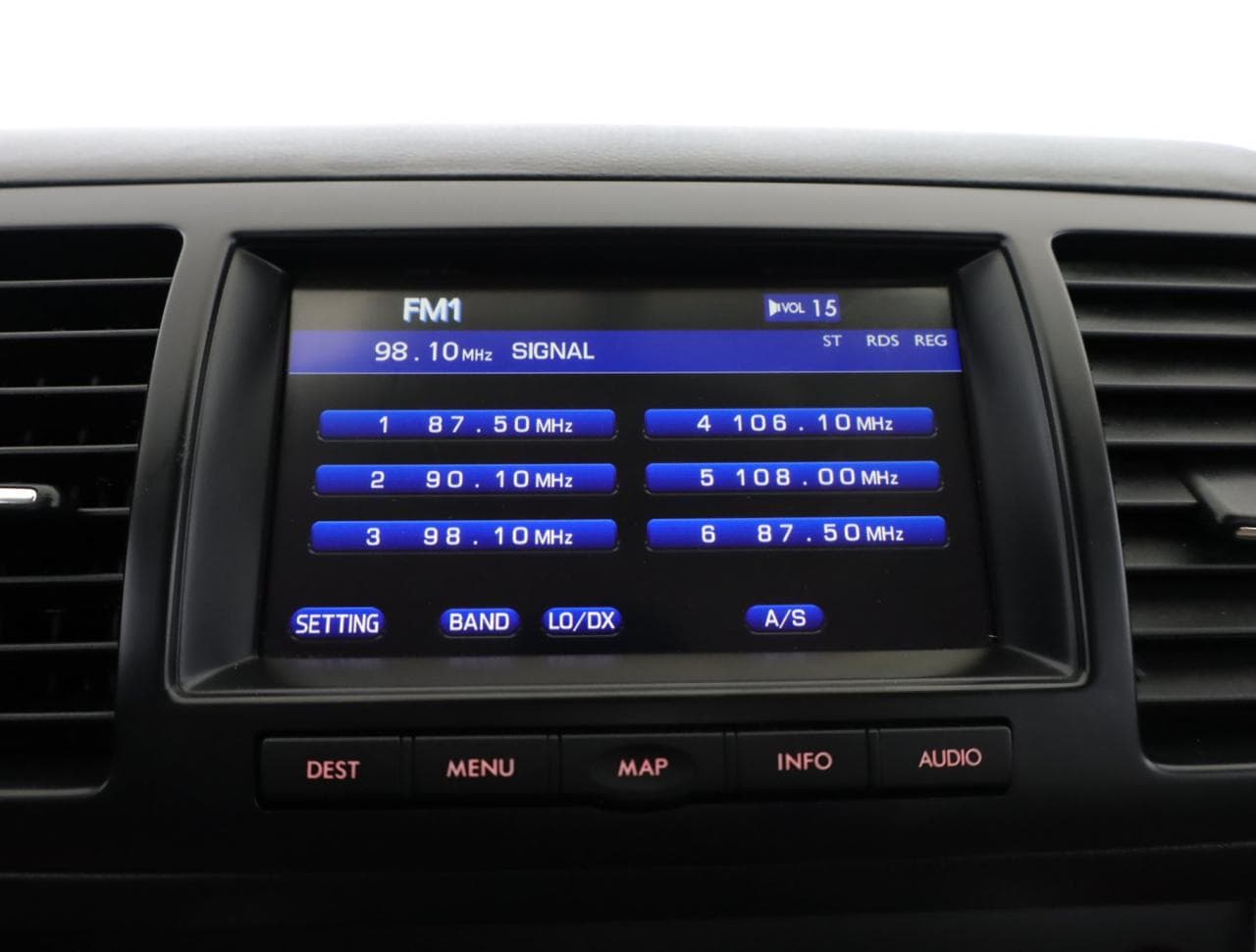 2010 Subaru LEGACY - 36
