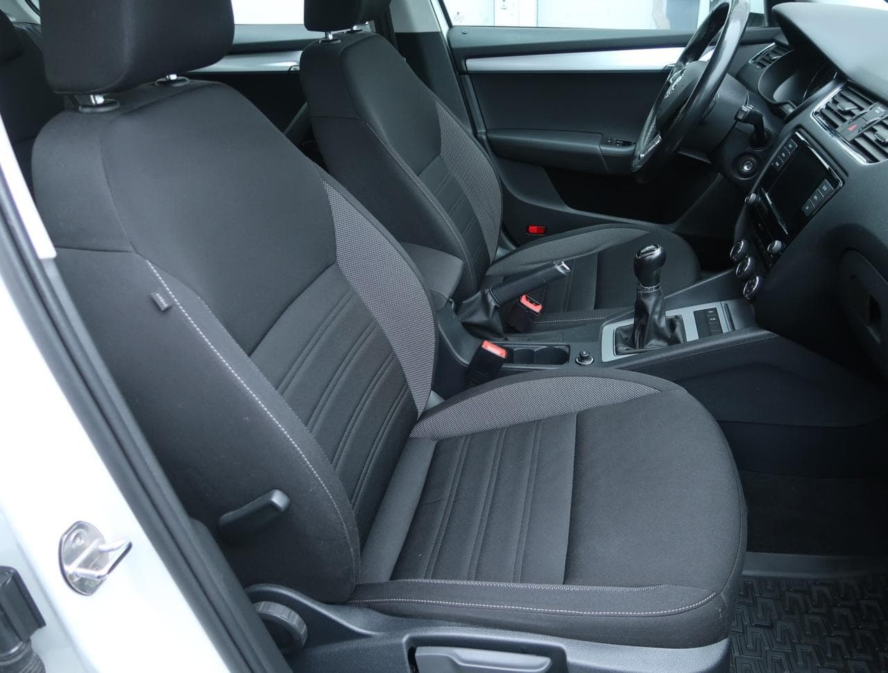 2017 Škoda Octavia - 12