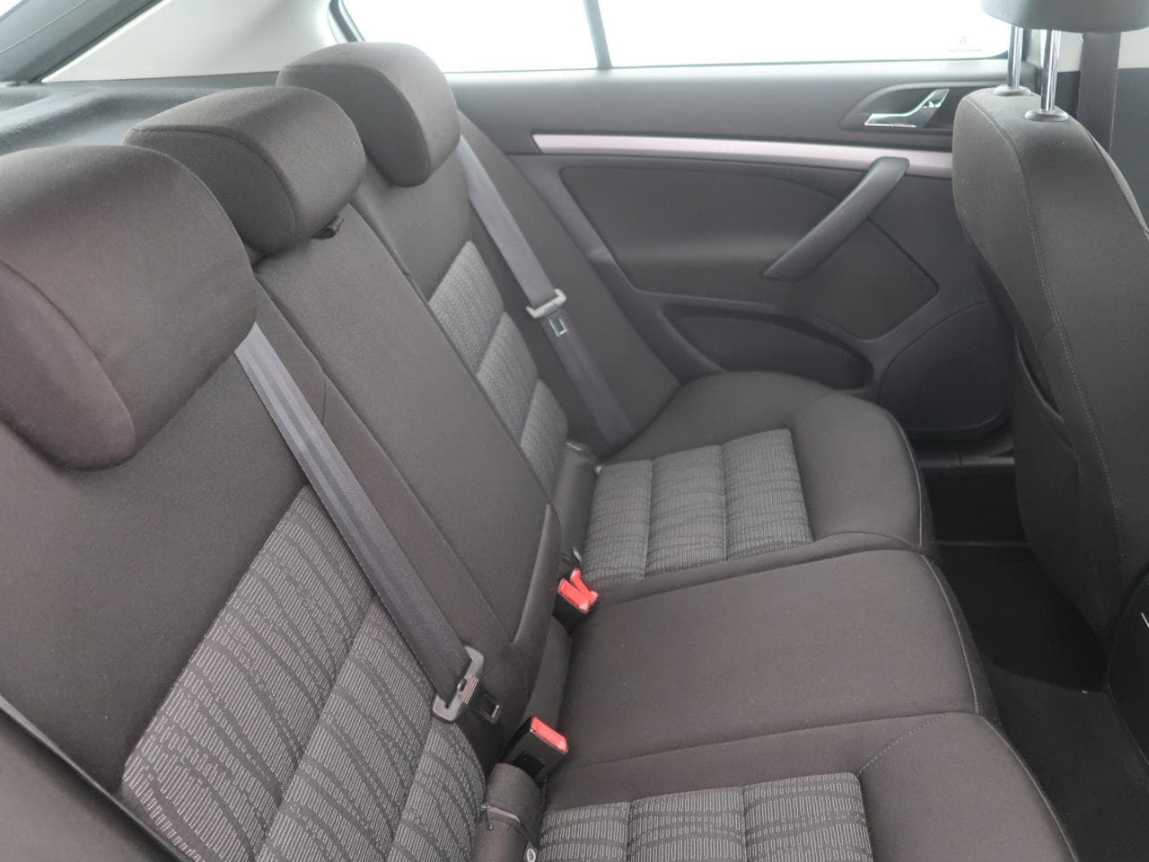 2011 Škoda Octavia - 13