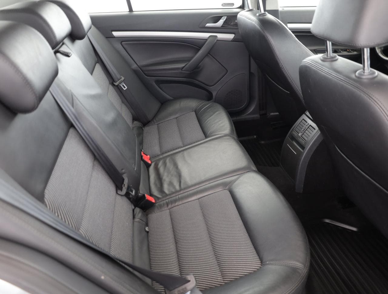 2011 Škoda Octavia - 11