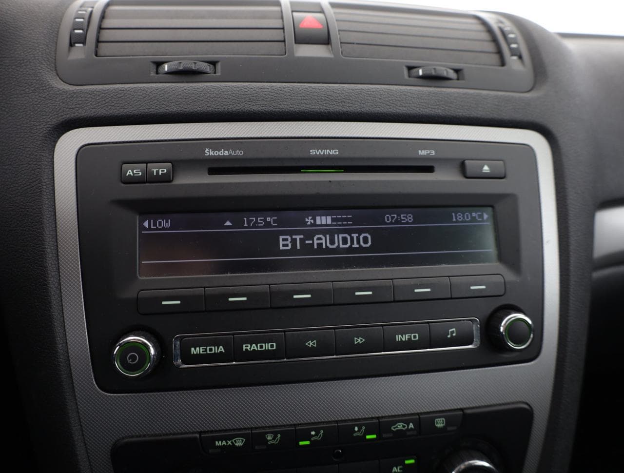 2011 Škoda Octavia - 17