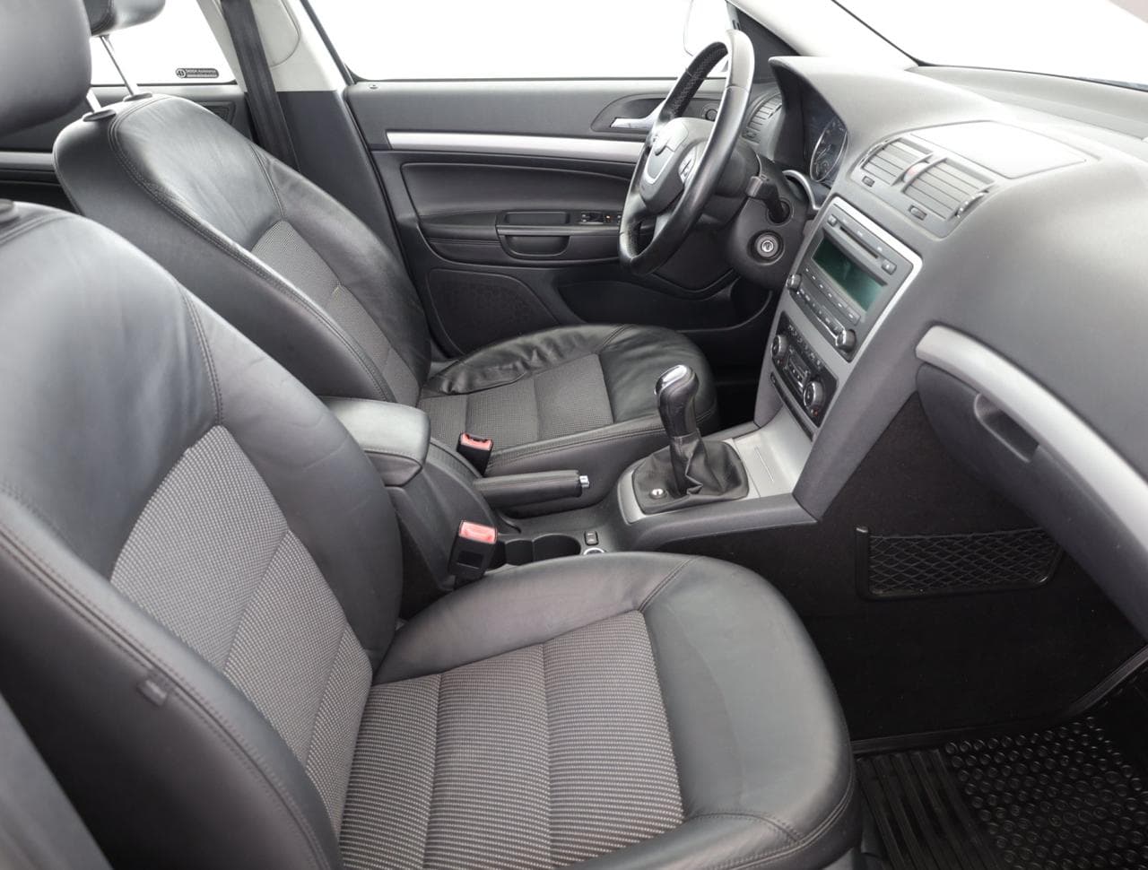 2011 Škoda Octavia - 10