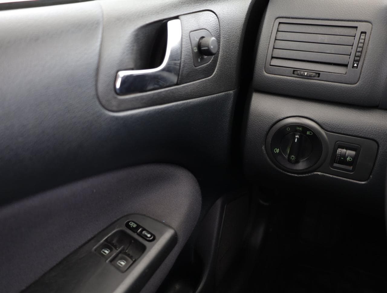 2010 Škoda Octavia - 16