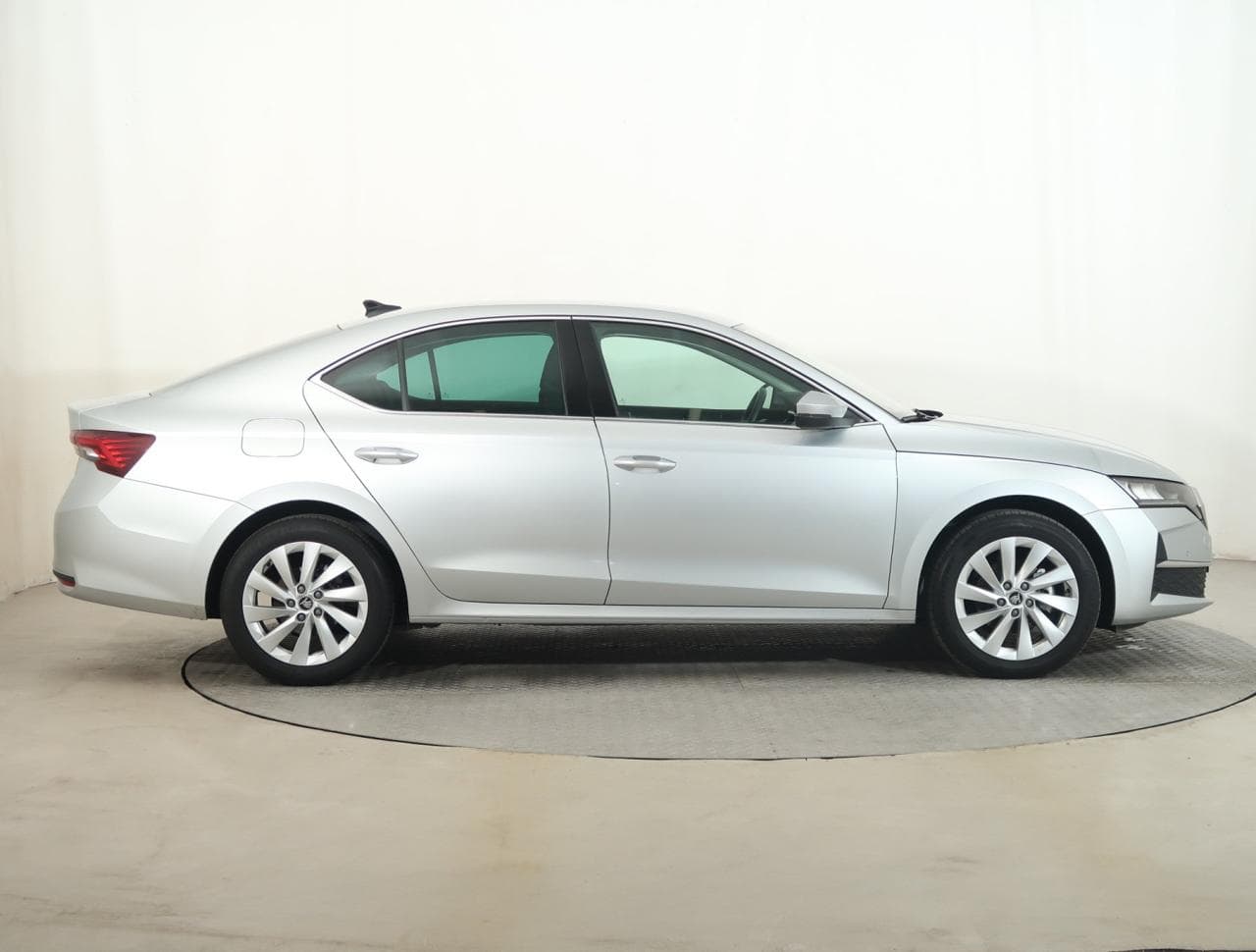 2025 Škoda Octavia - 8