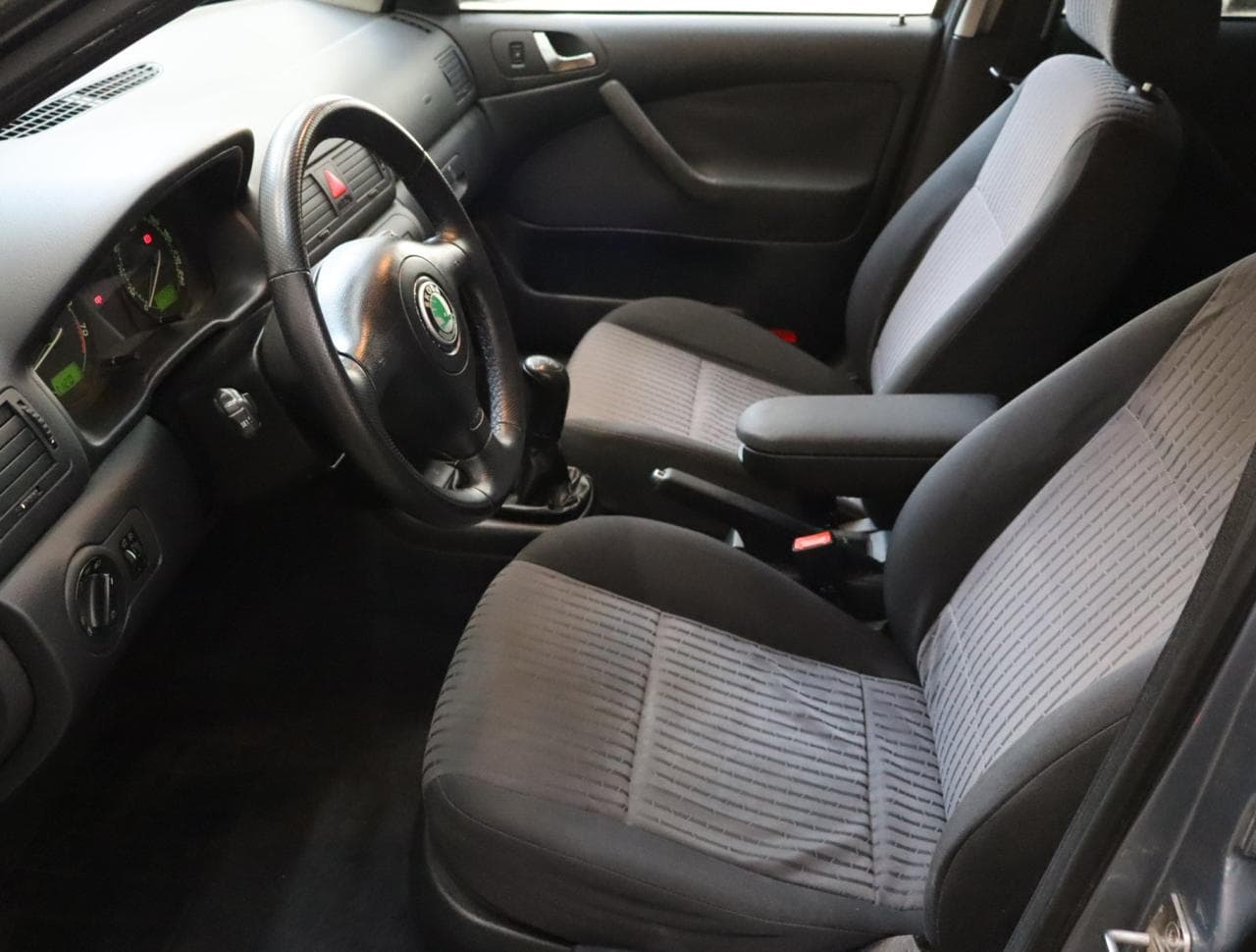 2002 Škoda Octavia - 16