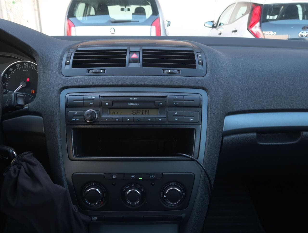 2013 Škoda Octavia - 18