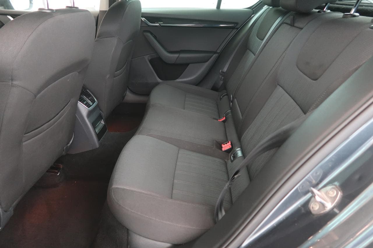 2017 Škoda Octavia - 15