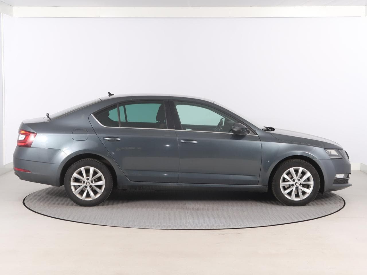 2017 Škoda Octavia - 8