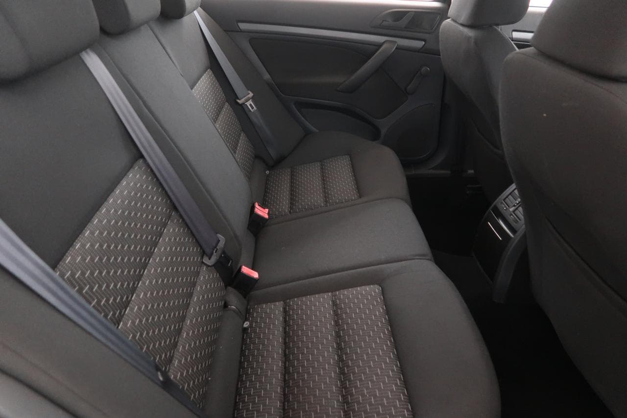 2010 Škoda Octavia - 13