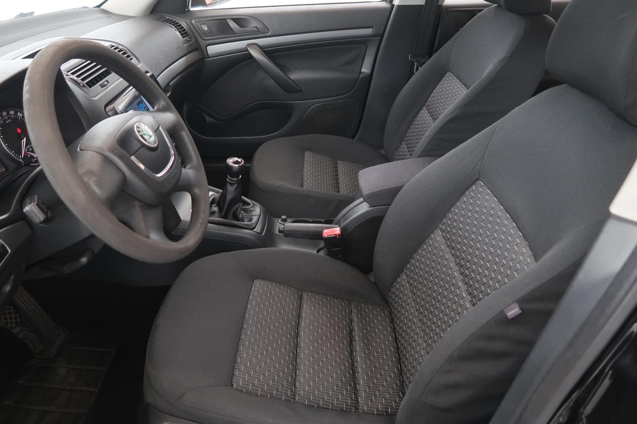 2010 Škoda Octavia - 16