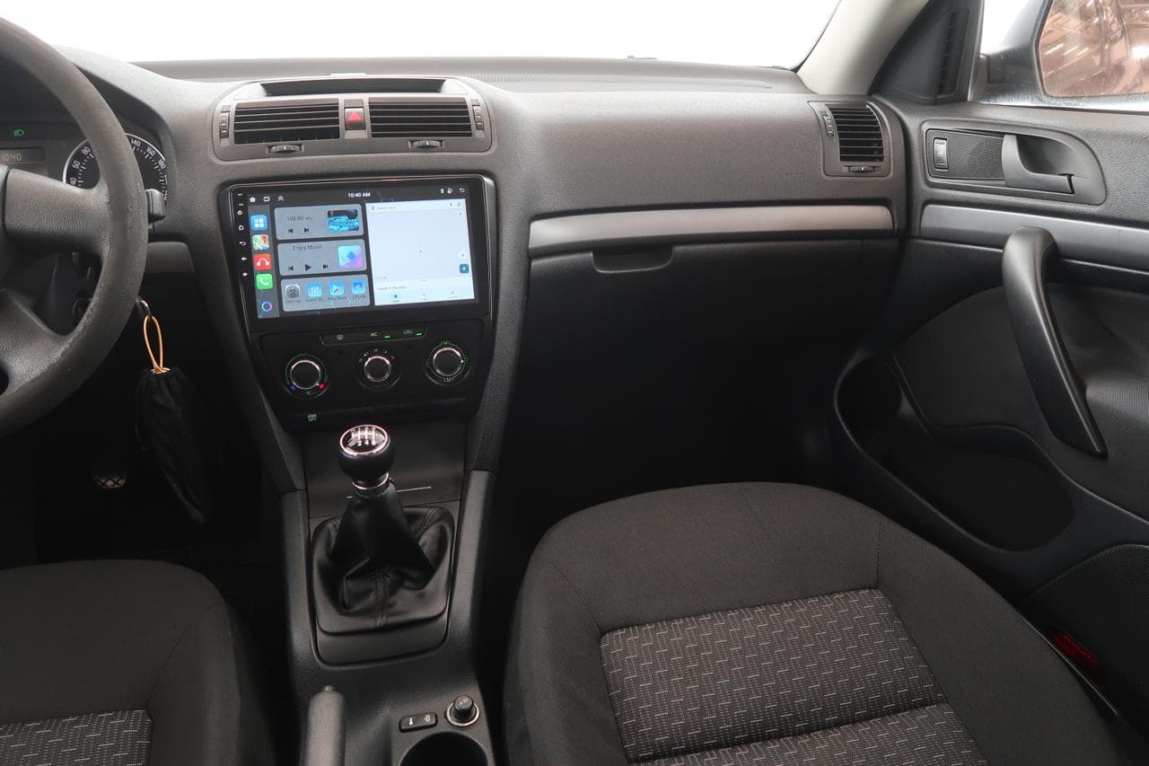 2010 Škoda Octavia - 11