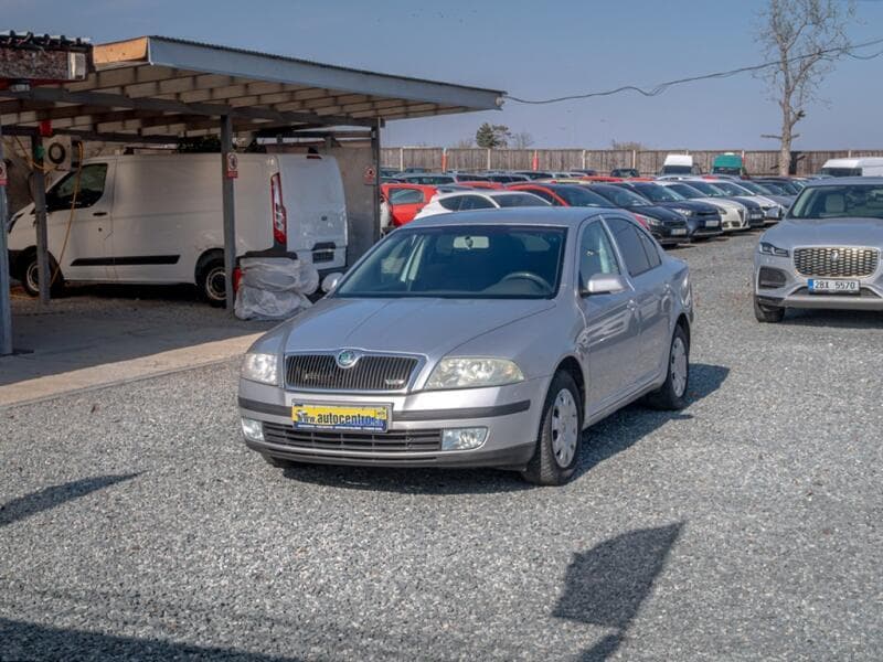 Škoda Octavia ČR 1.9TDI 77KW – PO SERVISU hatchback
