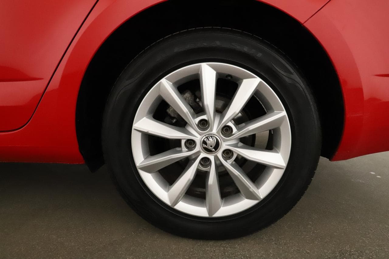 2014 Škoda Octavia - 17