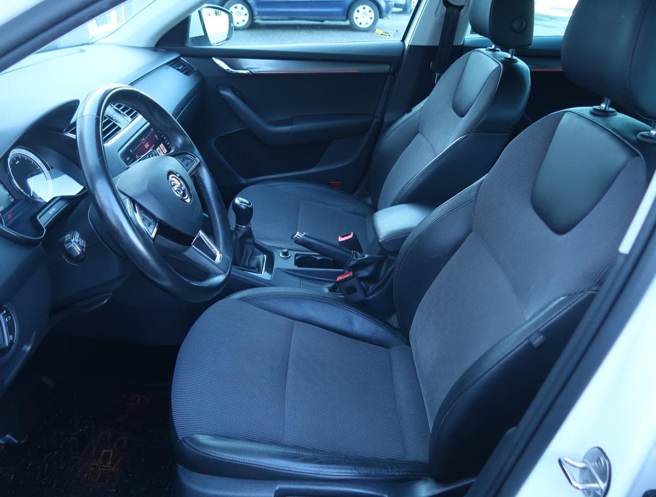 2018 Škoda Octavia - 16