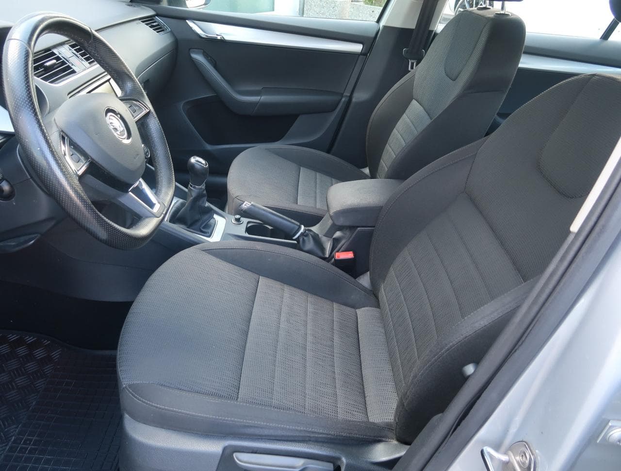 2014 Škoda OCTAVIA - 16