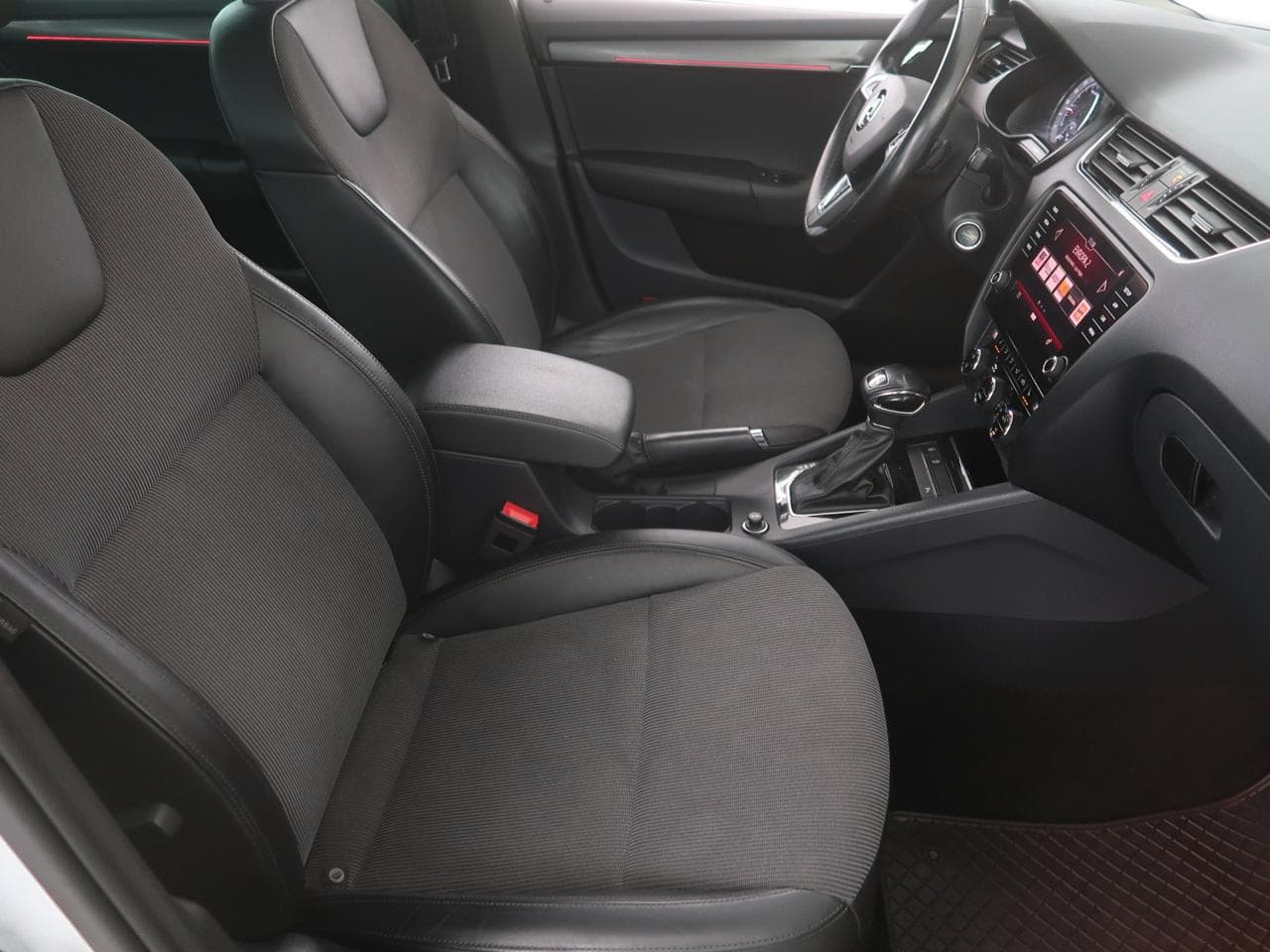 2019 Škoda OCTAVIA - 12