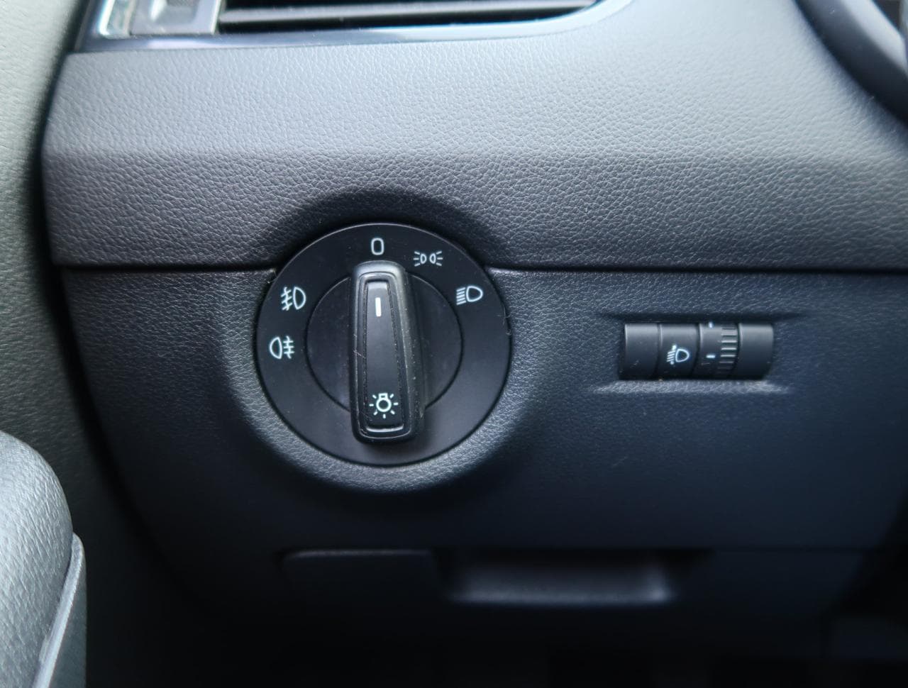 2015 Škoda Octavia - 39