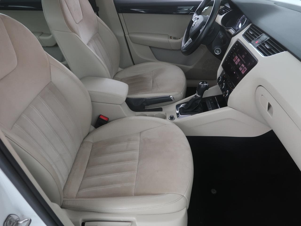 2018 Škoda OCTAVIA - 12