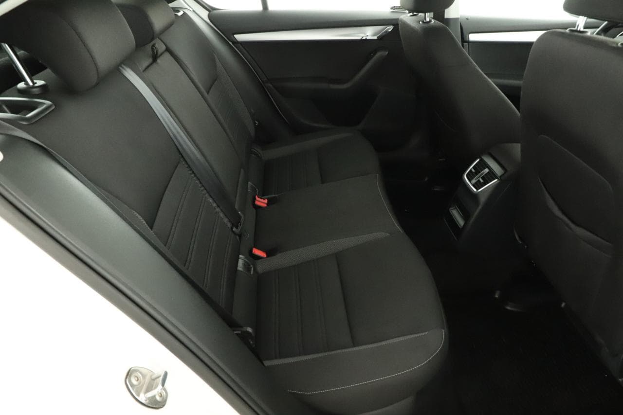 2017 Škoda OCTAVIA - 11