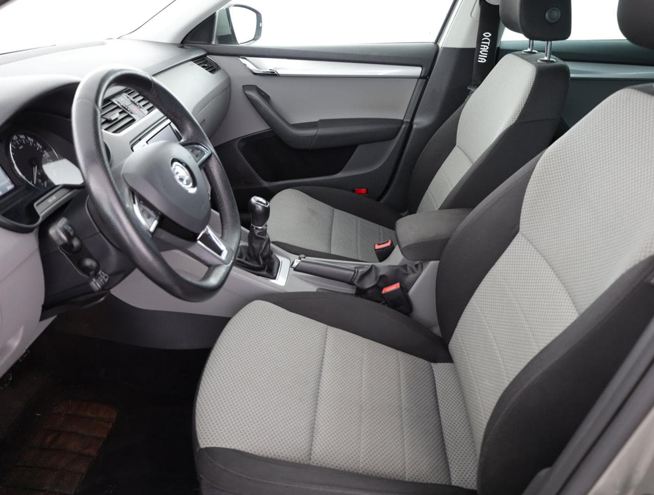 2016 Škoda Octavia - 13