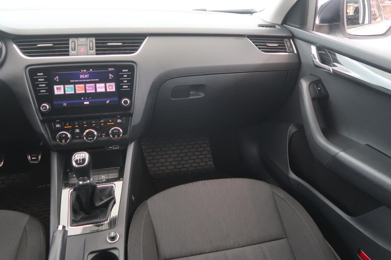 2019 Škoda OCTAVIA - 11