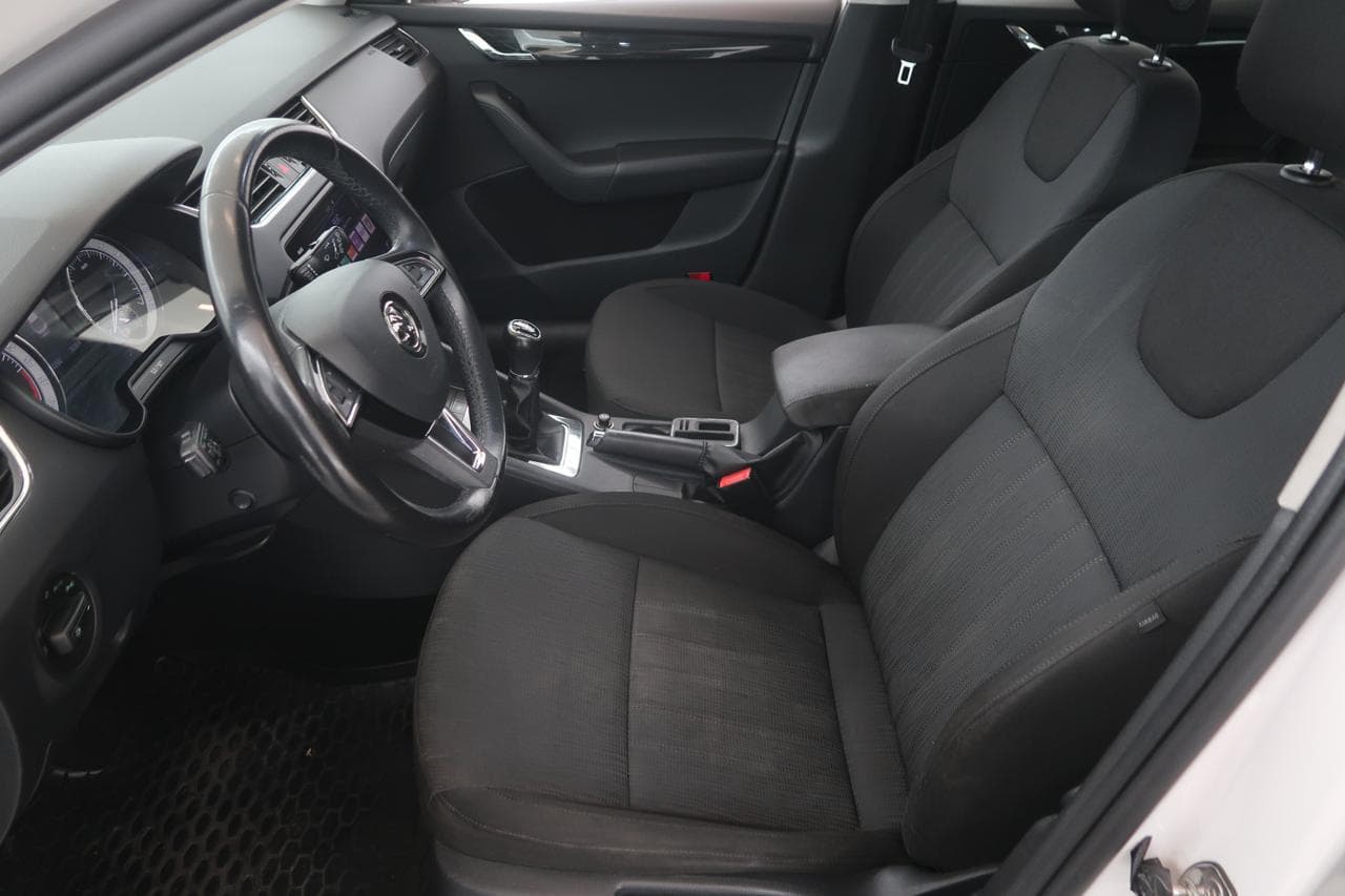 2019 Škoda OCTAVIA - 16